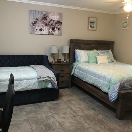 North Troy Just Like Being At Home- Newly Renovated Unit מראה חיצוני תמונה