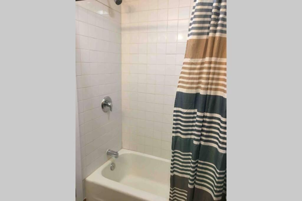 North Troy Just Like Being At Home- Newly Renovated Unit מראה חיצוני תמונה