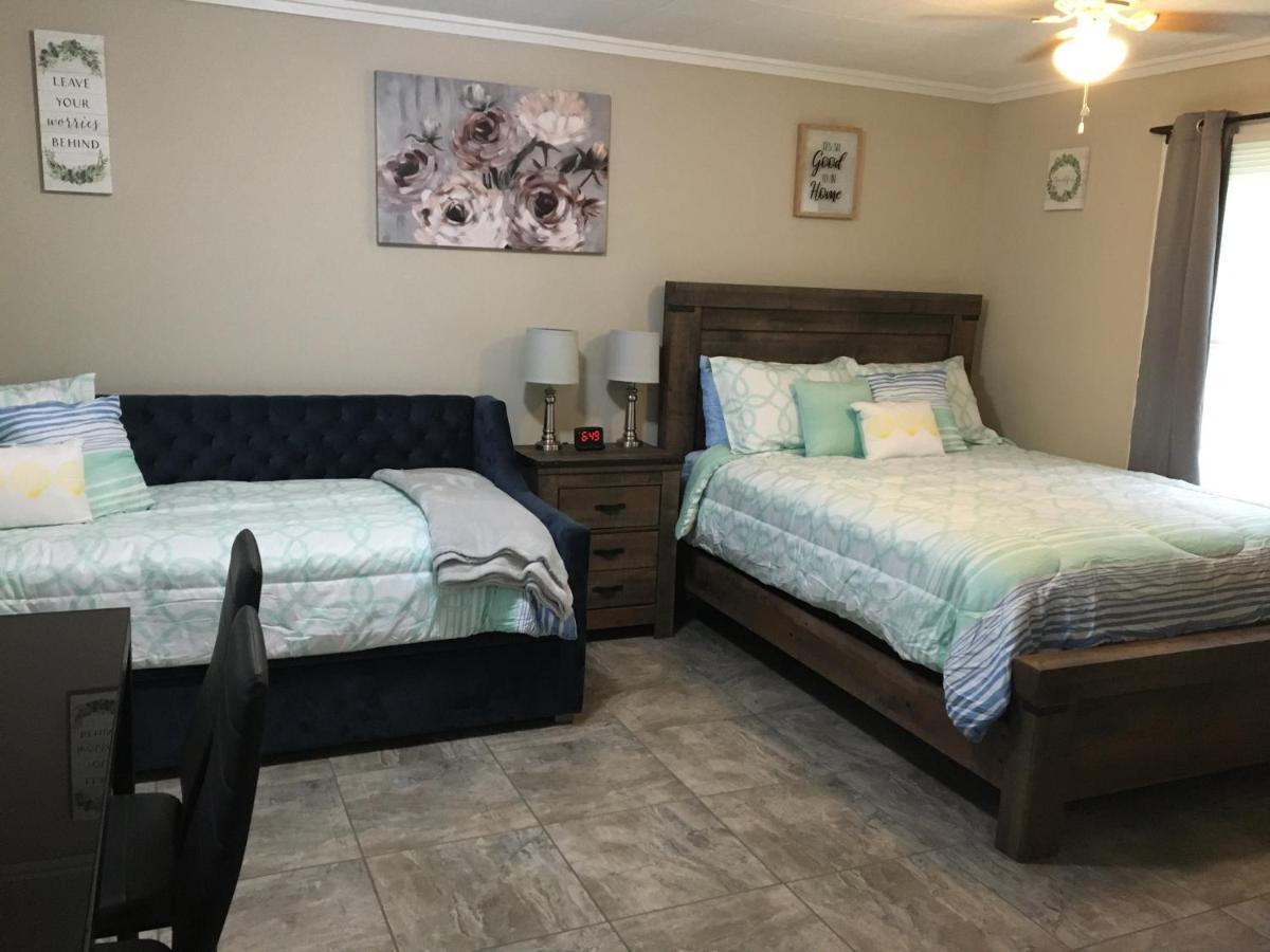 North Troy Just Like Being At Home- Newly Renovated Unit מראה חיצוני תמונה